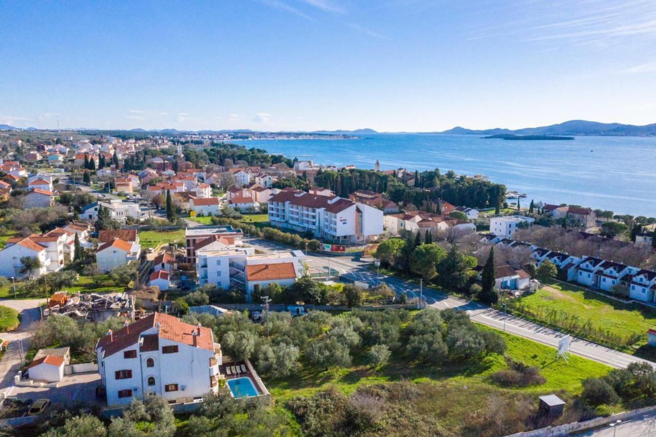Villa Slavica Sveti Filip i Jakov Exterior foto